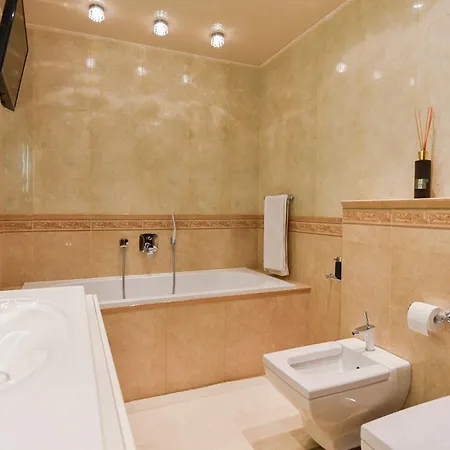 Birute Luxury 2 Bedrooms