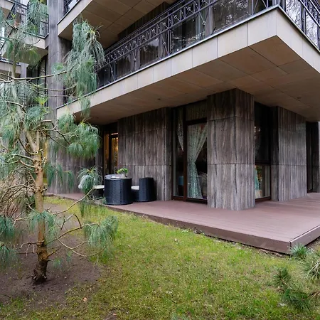 Birute Luxury 2 Bedrooms Апартаменты Паланга