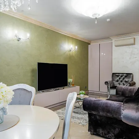 Birute Luxury 2 Bedrooms Паланга