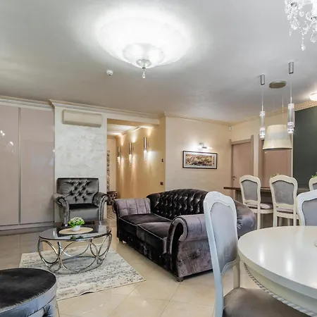 Birute Luxury 2 Bedrooms Апартаменты Паланга