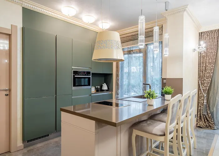 Birute Luxury 2 Bedrooms Apartment *